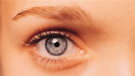 Bệnh giảm thị lực bẩm sinh (mù bẩm sinh) là bệnh mà trong đó đứa trẻ bị suy giảm thị lực ngay từ khi mới sinh ra.