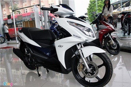 Chọn xe tay ga 50 triệu cho nam giới Nên mua xe Honda hay Yamaha